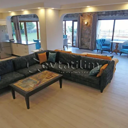 Mira Luxury *