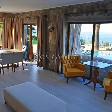 Bay By Evtatilim 别墅