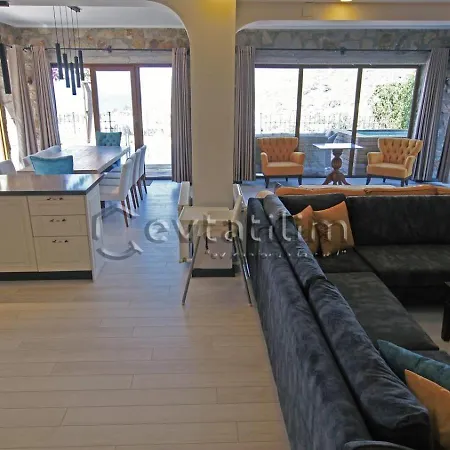 Mira Luxury