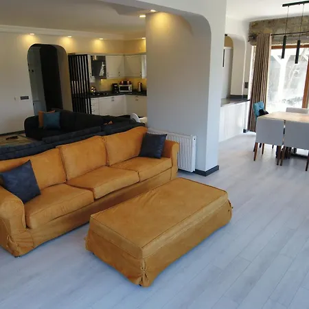 Mira Luxury *