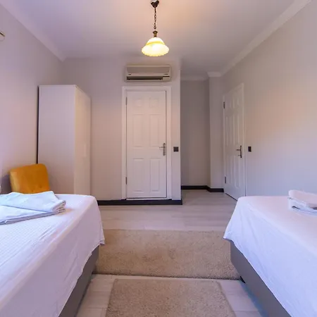 Mira Luxury